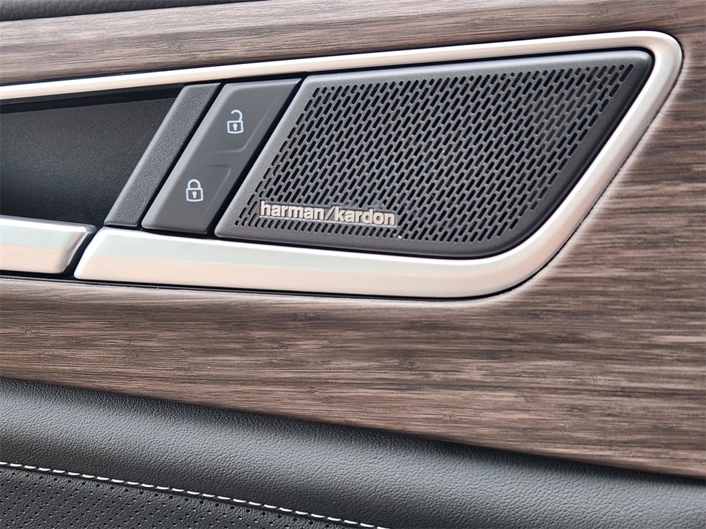 New 2026 Volkswagen Atlas SEL Premium R-Line image 5