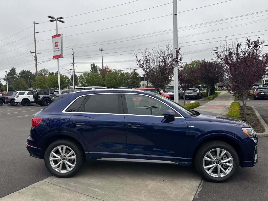 Used 2022 Audi Q3 2.0T Premium AWD/4WD image 6
