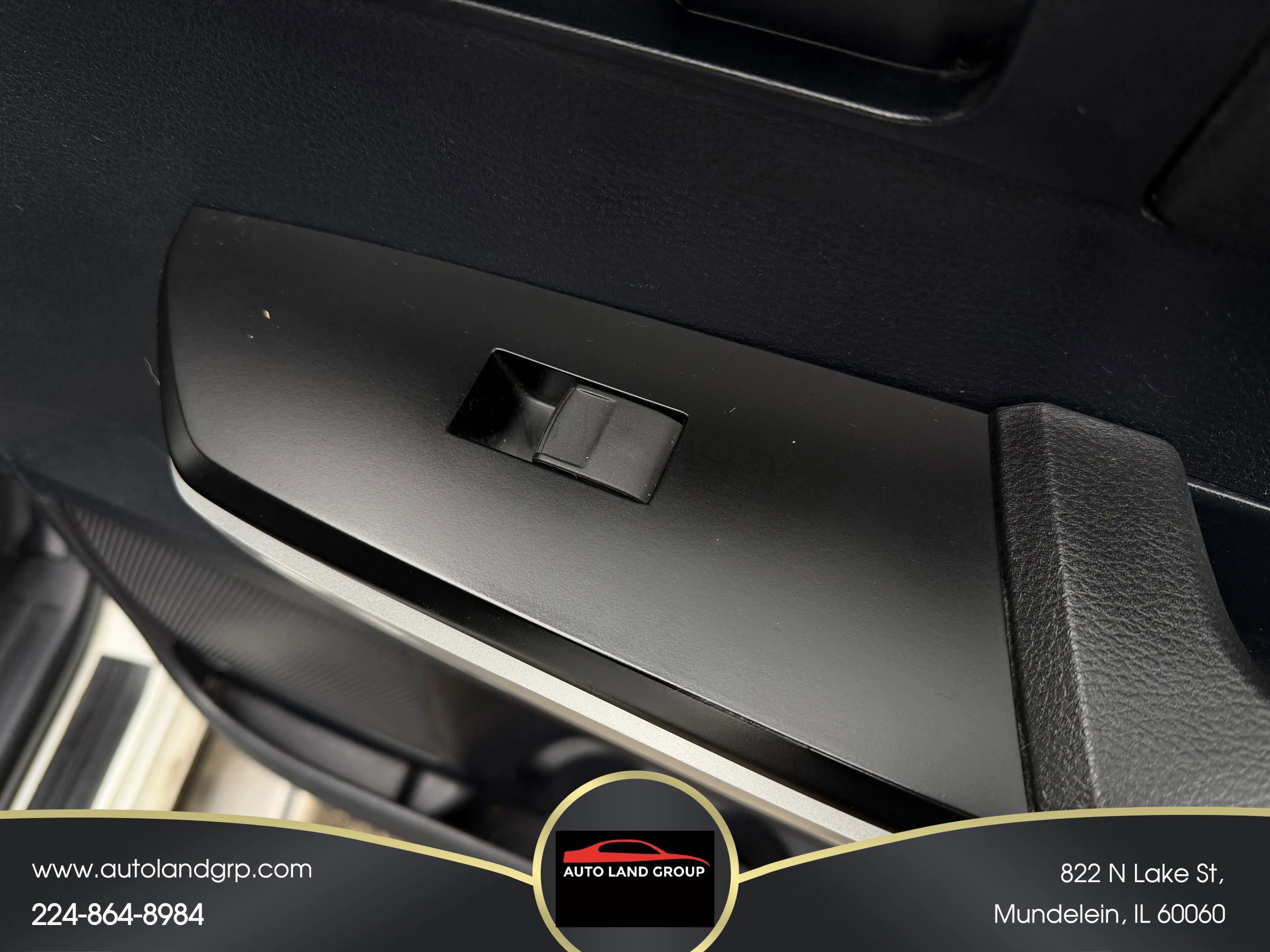 Used 2015 Toyota Tundra SR5 w/ SR5 Upgrade Package image 28