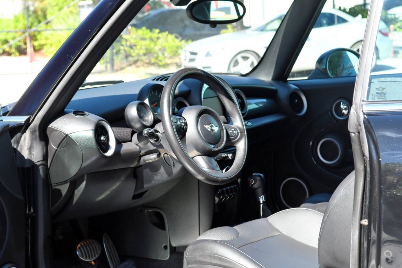 Used 2015 MINI Cooper S FWD image 14