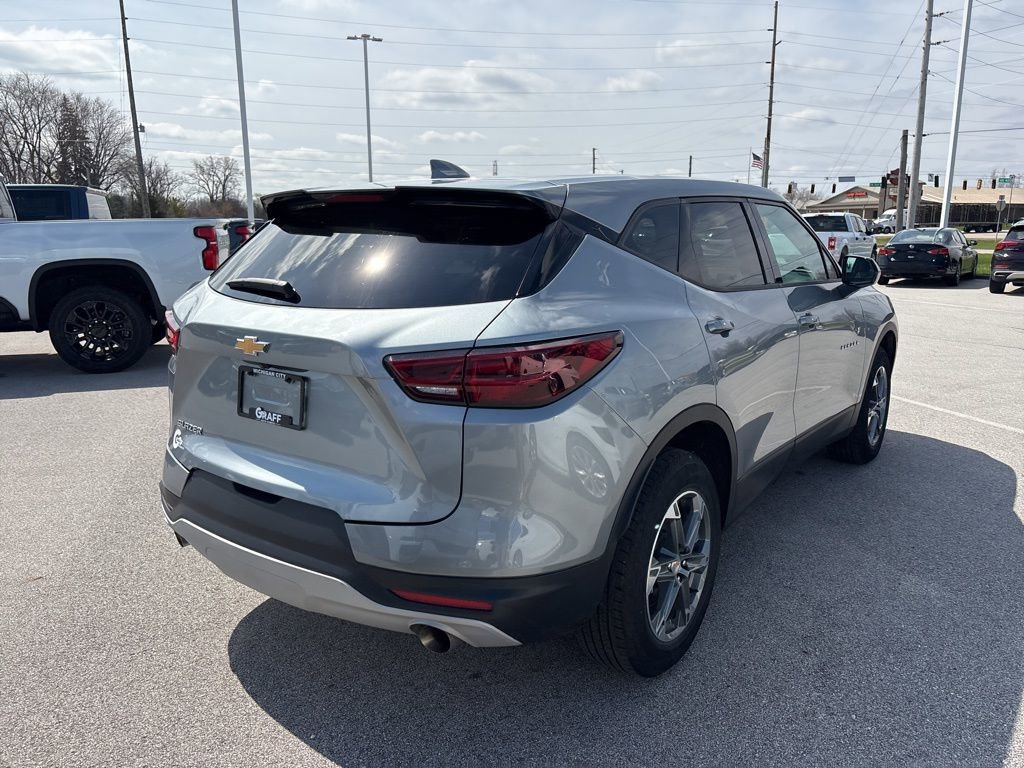 Used 2025 Chevrolet Blazer LT image 5