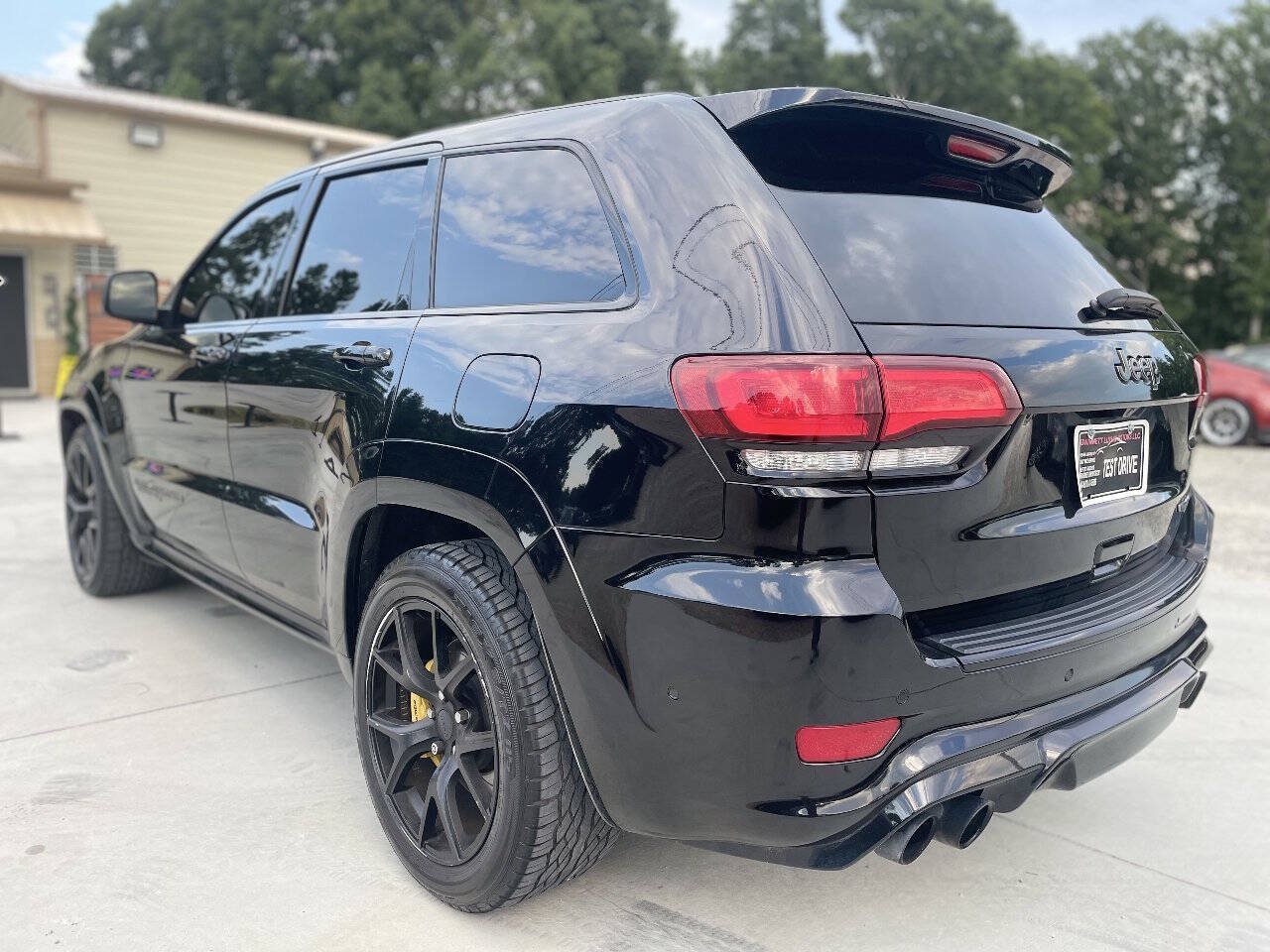 Used 2018 Jeep Grand Cherokee Trackhawk AWD/4WD image 5