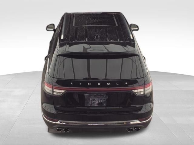 Used 2025 Lincoln Aviator Premiere image 6
