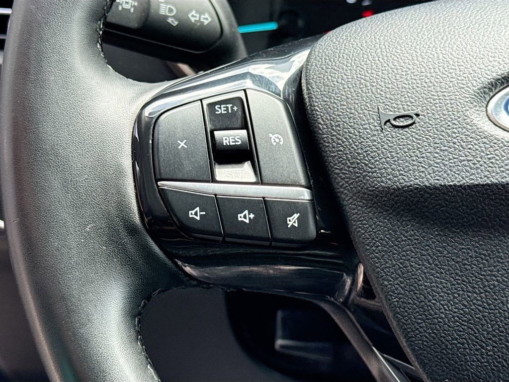 Used 2022 Ford Escape SEL FWD image 7