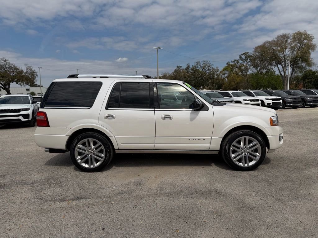 Used 2017 Ford Expedition Platinum image 7