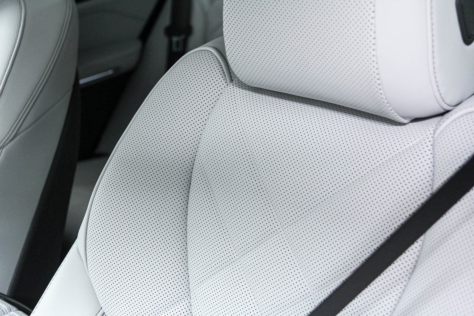 New 2026 BMW X5 xDrive40i w/ M Sport Package AWD/4WD image 25