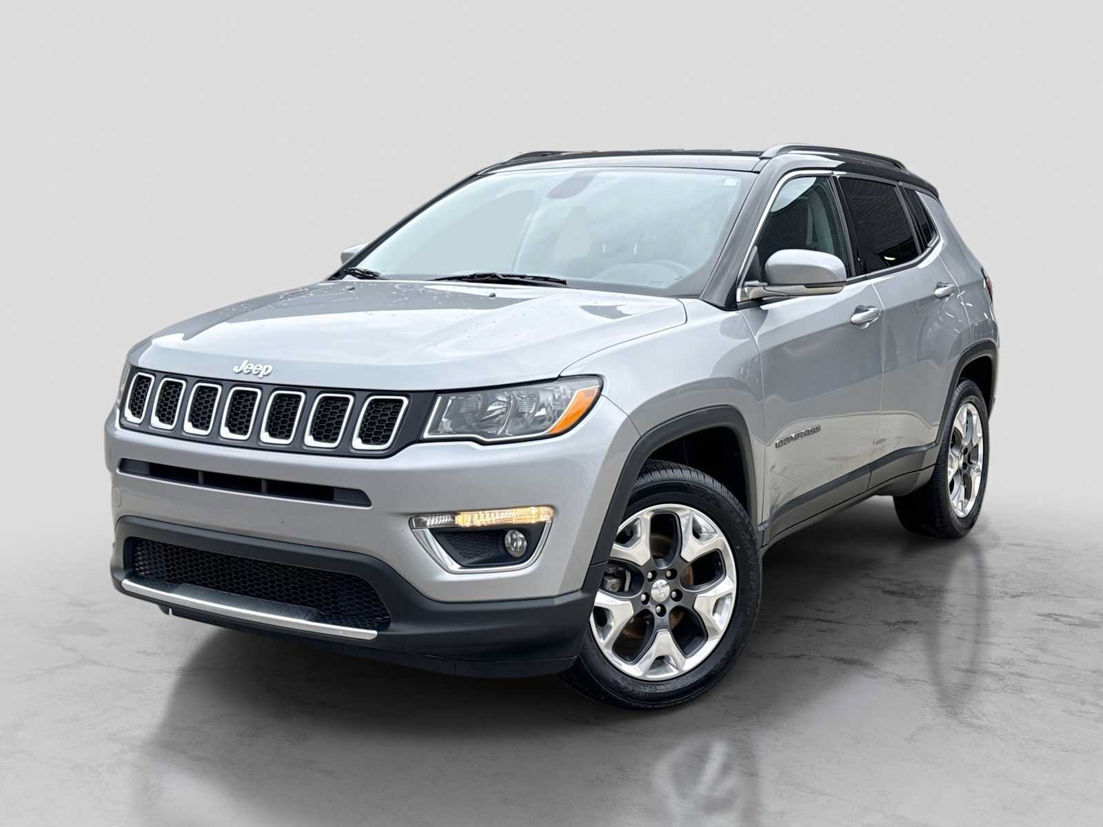 Used 2019 Jeep Compass Limited AWD/4WD image 1