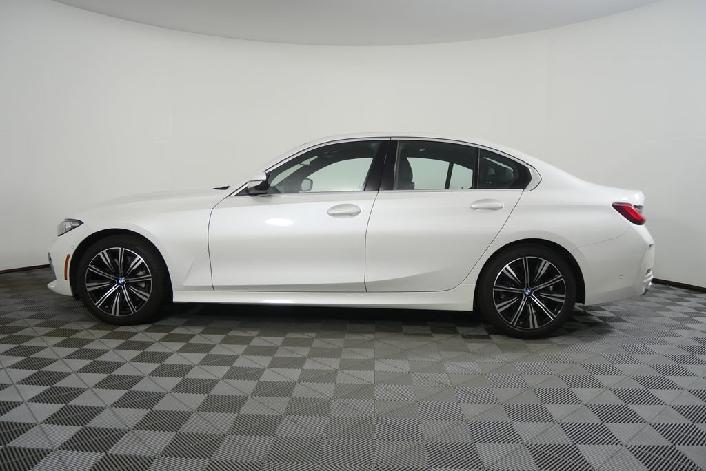 Certified 2025 BMW 330i Sedan w/ Premium Package RWD image 6