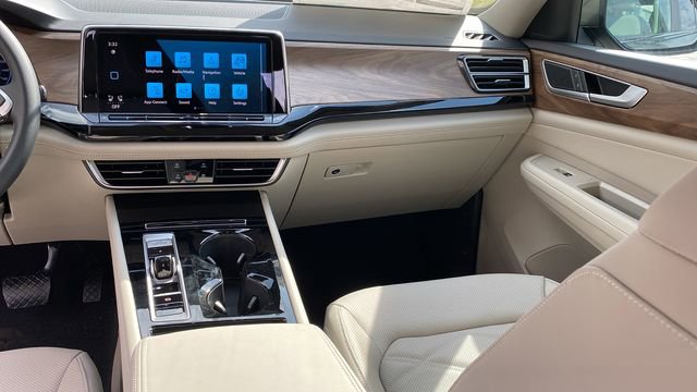 New 2026 Volkswagen Atlas SE image 10