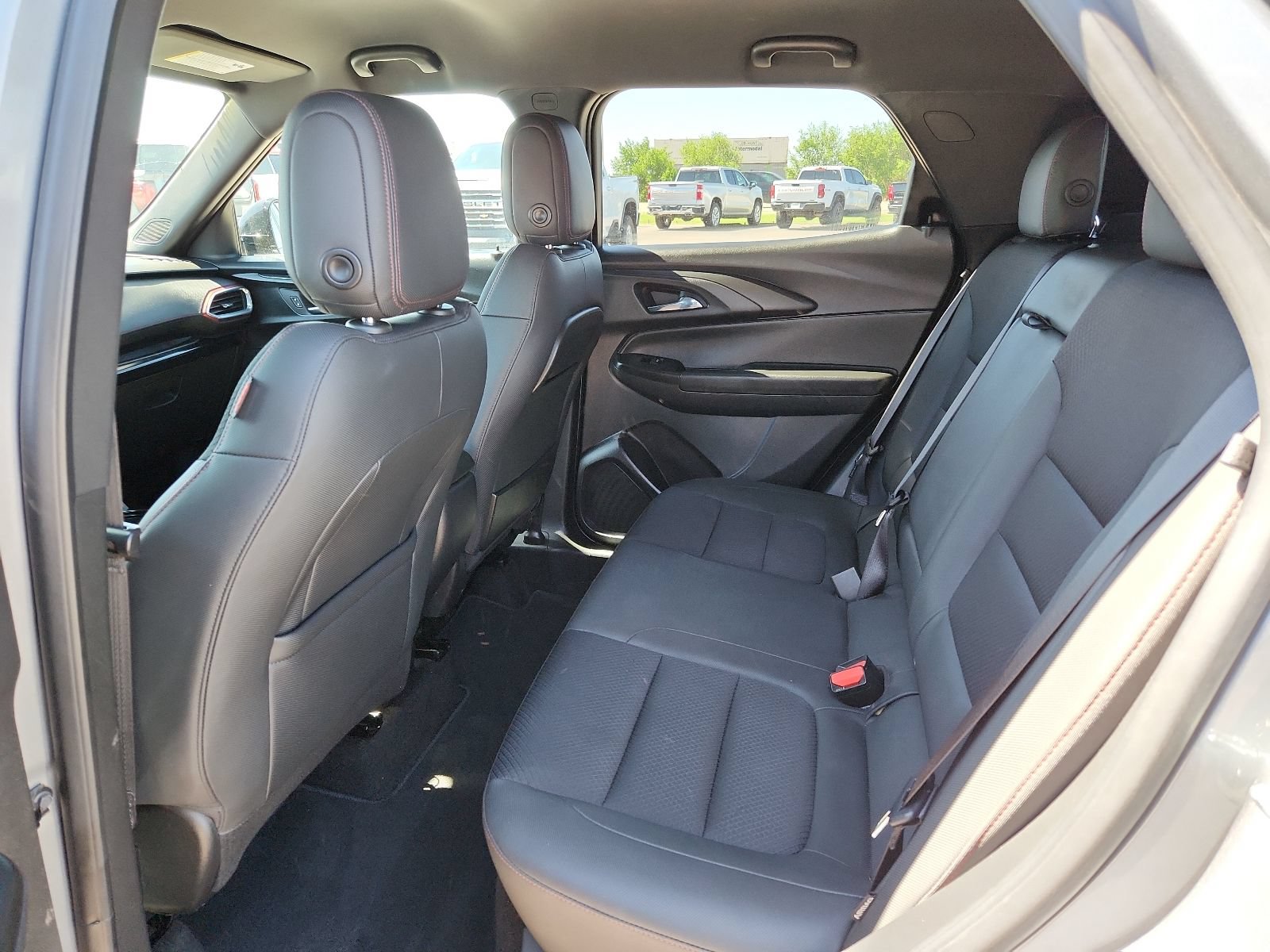 Used 2023 Chevrolet TrailBlazer RS FWD image 8