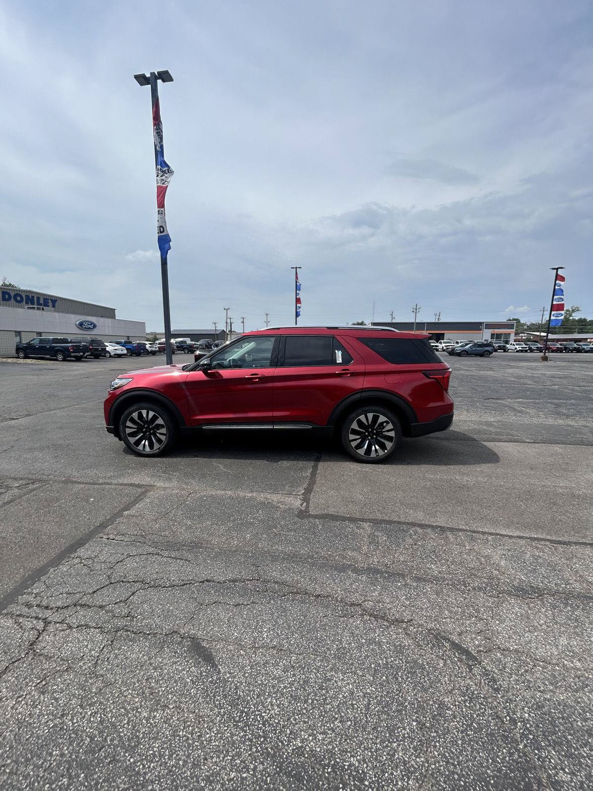 New 2026 Ford Explorer Platinum w/ LUX Leather Package AWD/4WD image 29