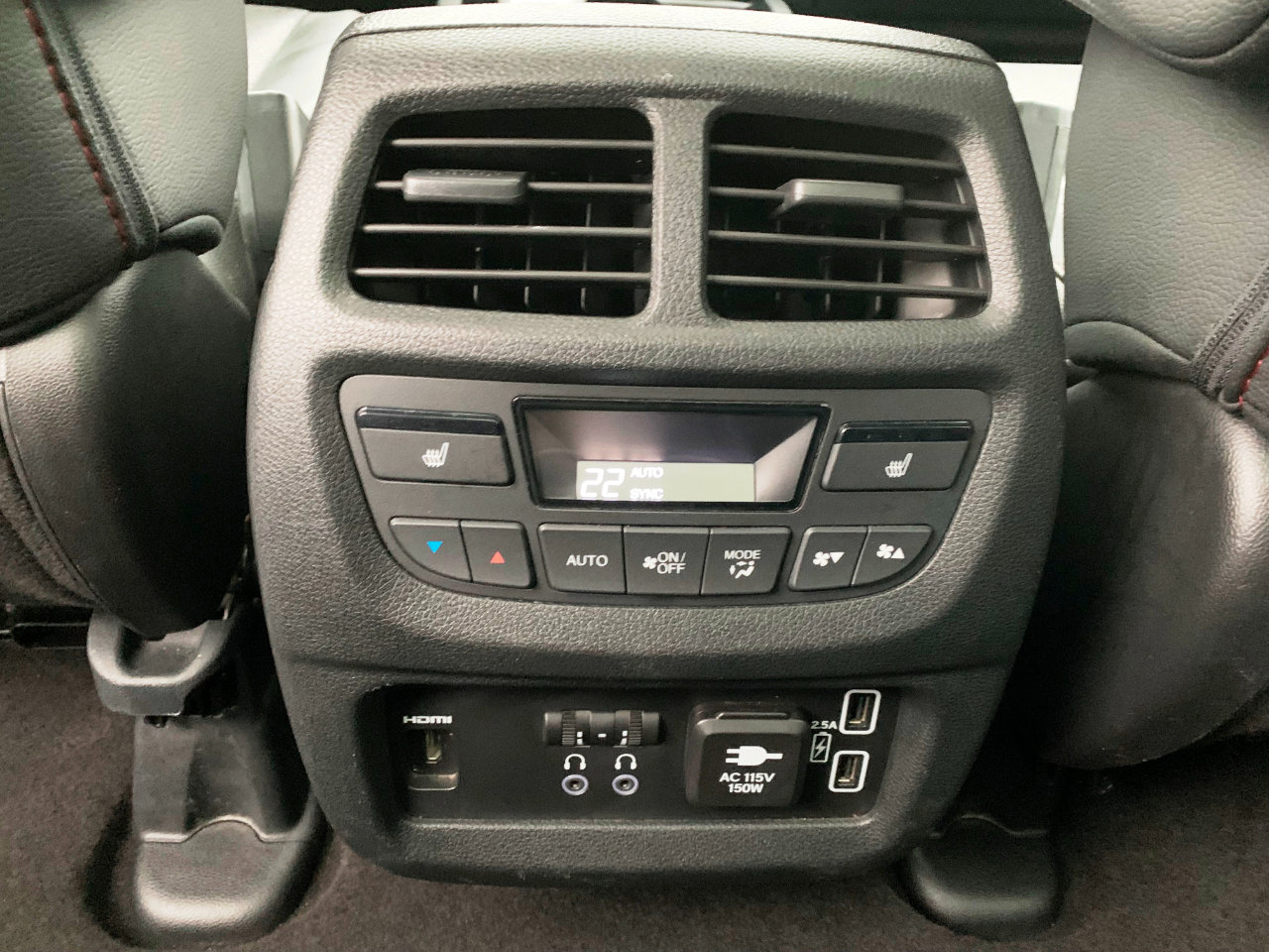 Used 2022 Honda Pilot Black Edition image 17