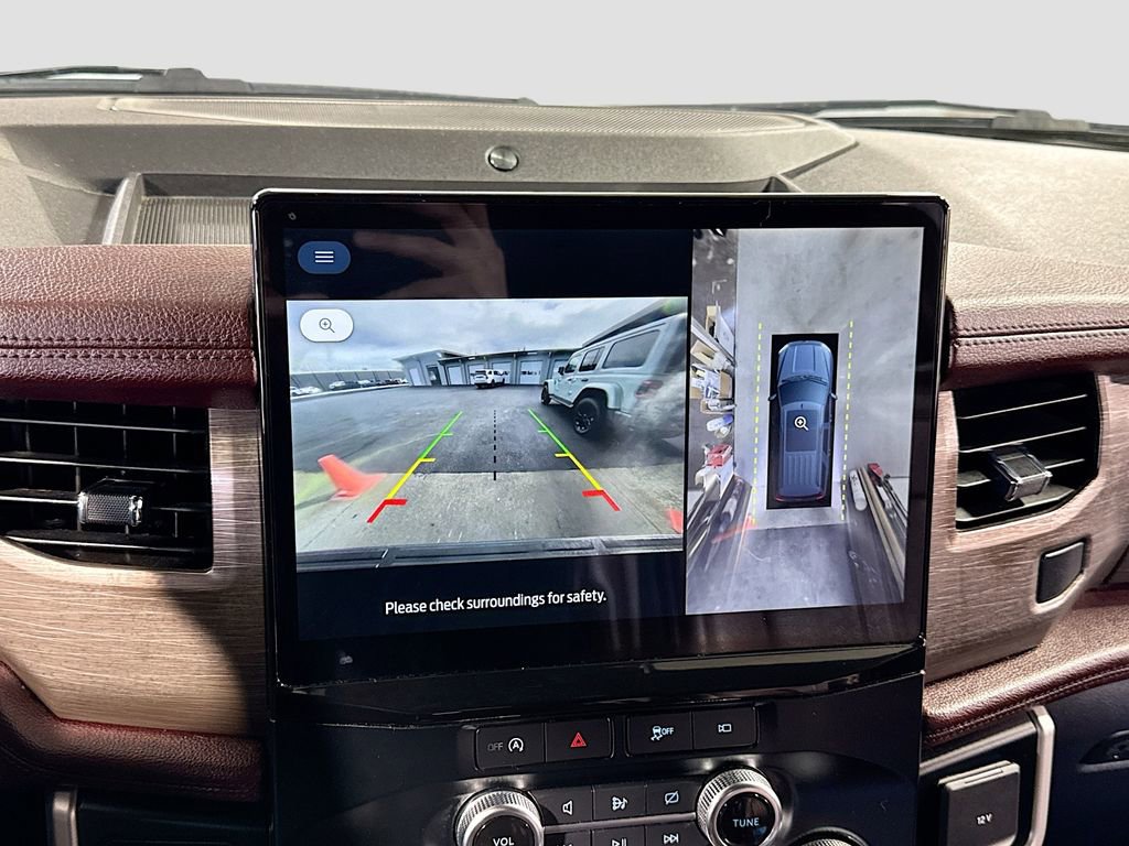 Used 2024 Ford Expedition Limited image 22