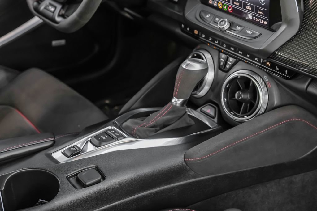 Used 2020 Chevrolet Camaro ZL1 image 20
