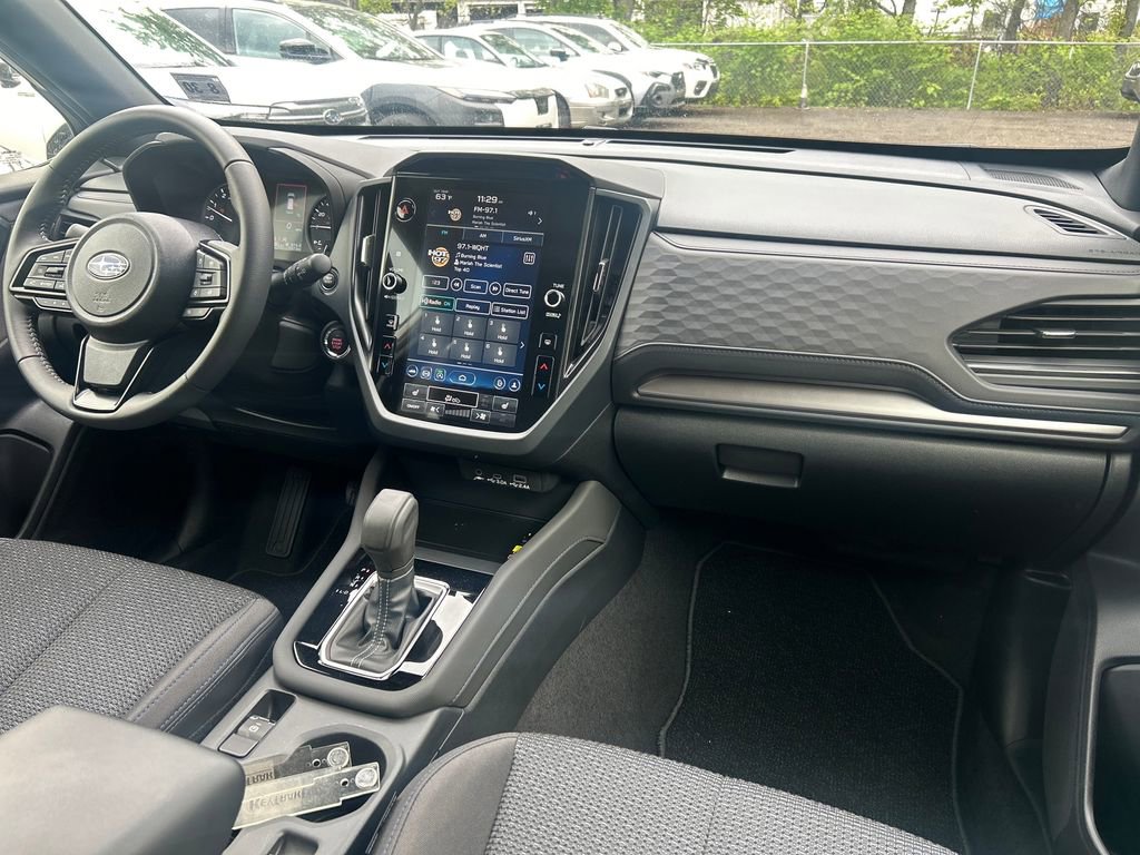 Certified 2025 Subaru Forester Premium AWD/4WD image 32