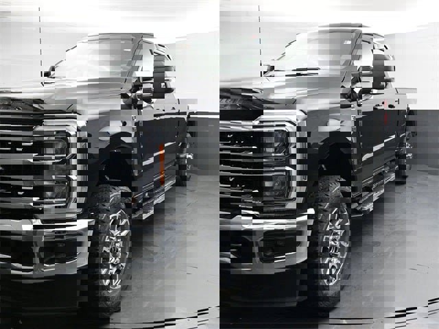 New 2026 Ford F350 Lariat w/ FX4 Off-Road Package image 7