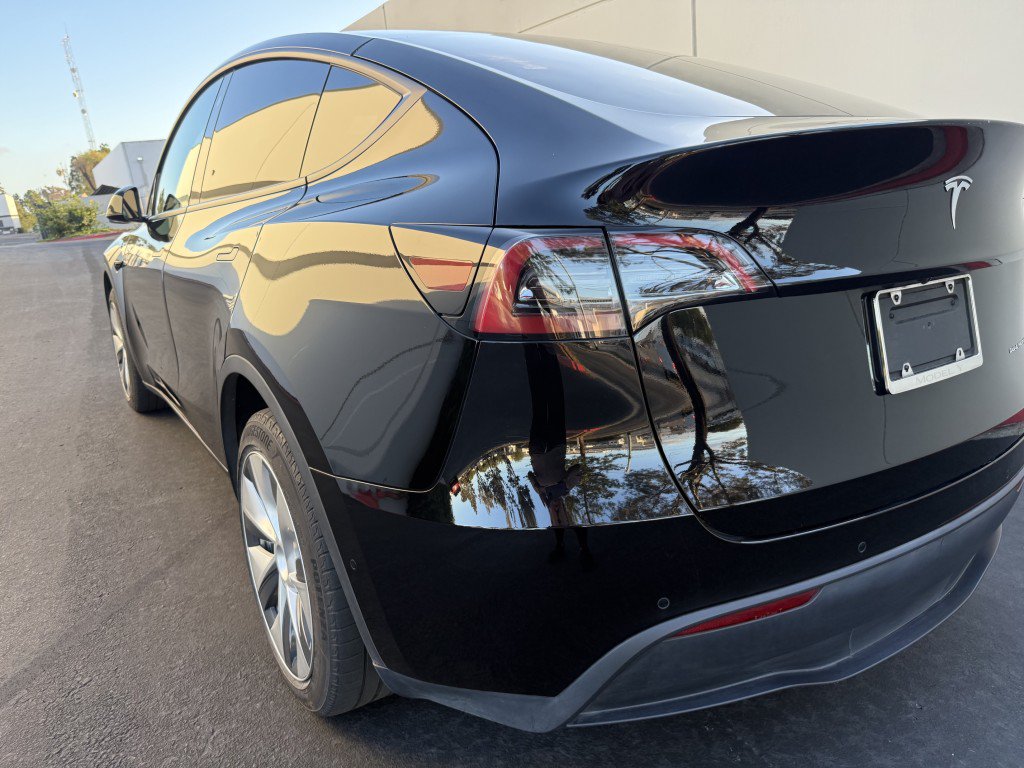 Used 2022 Tesla Model Y Long Range AWD/4WD image 10