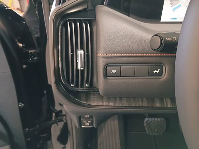 New 2026 Nissan Armada PRO-4X image 24