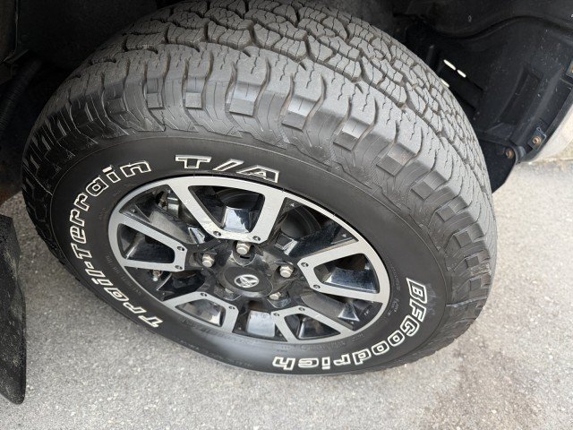 Used 2017 Toyota Tundra SR5 w/ TRD Off Road Package AWD/4WD image 27