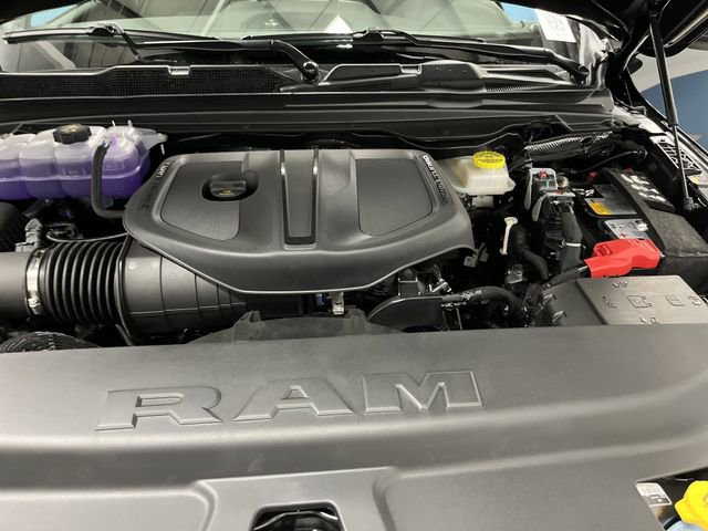 New 2026 RAM 1500 4x4 Crew Cab image 40