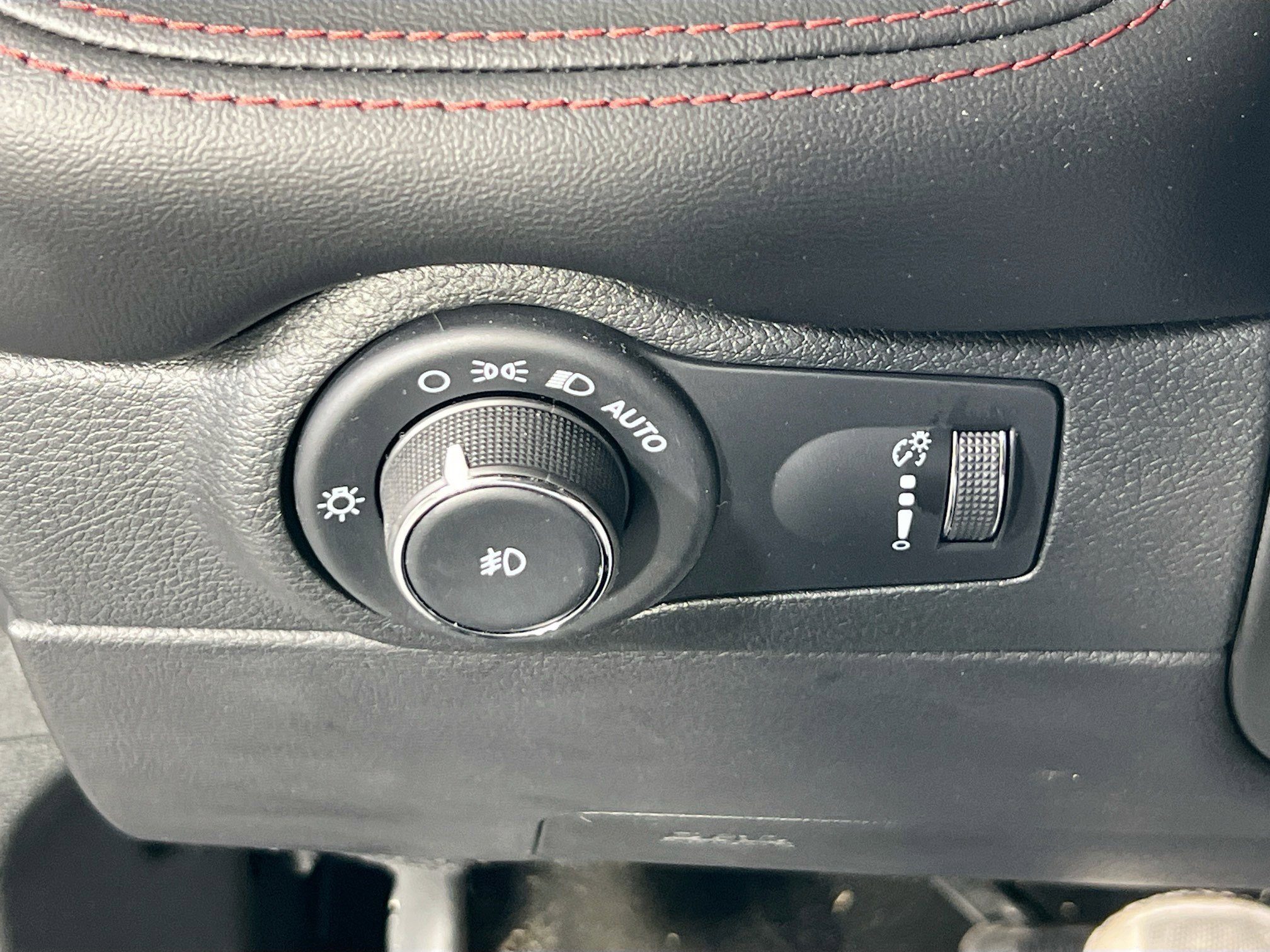 Used 2023 Dodge Durango GT AWD/4WD image 10