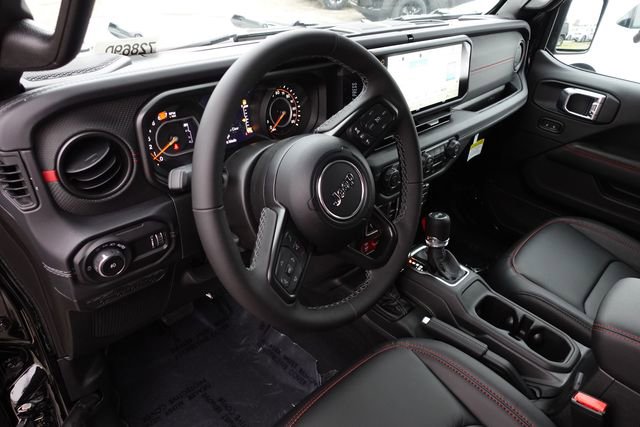 New 2026 Jeep Wrangler Unlimited Rubicon w/ Technology Group image 14