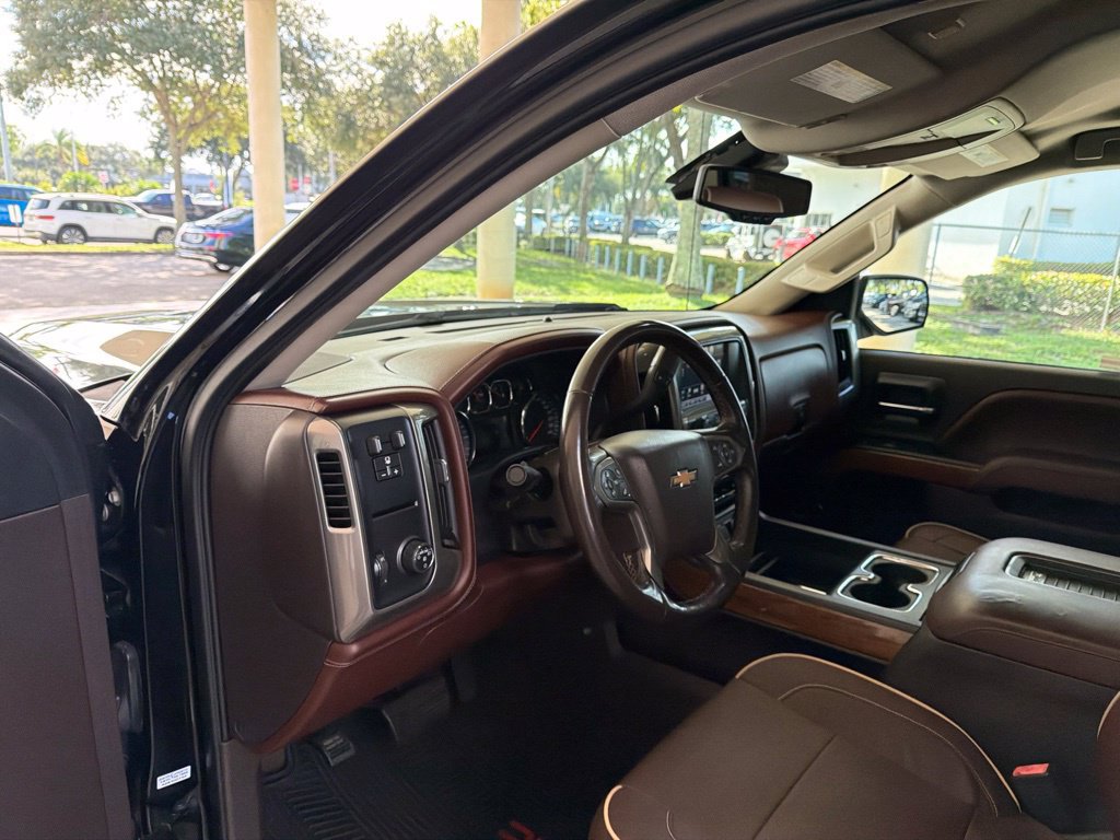 Used 2016 Chevrolet Silverado 1500 High Country w/ High Country Premium Package RWD image 7