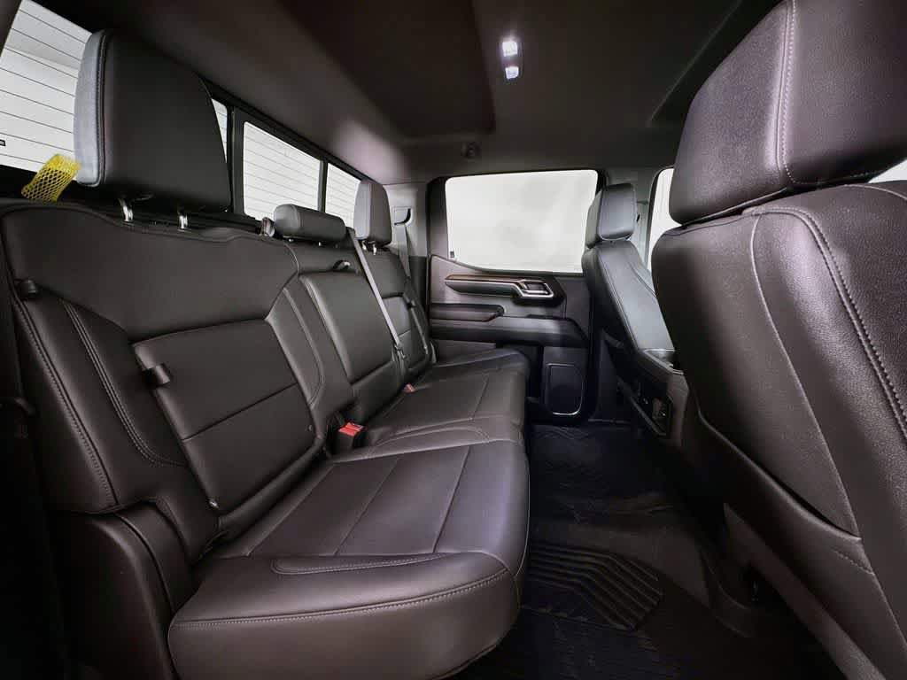 Used 2024 Chevrolet Silverado 1500 LT Trail Boss w/ Convenience Package II AWD/4WD image 32