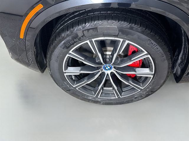 Used 2024 BMW X5 xDrive50e w/ M Sport Package image 32
