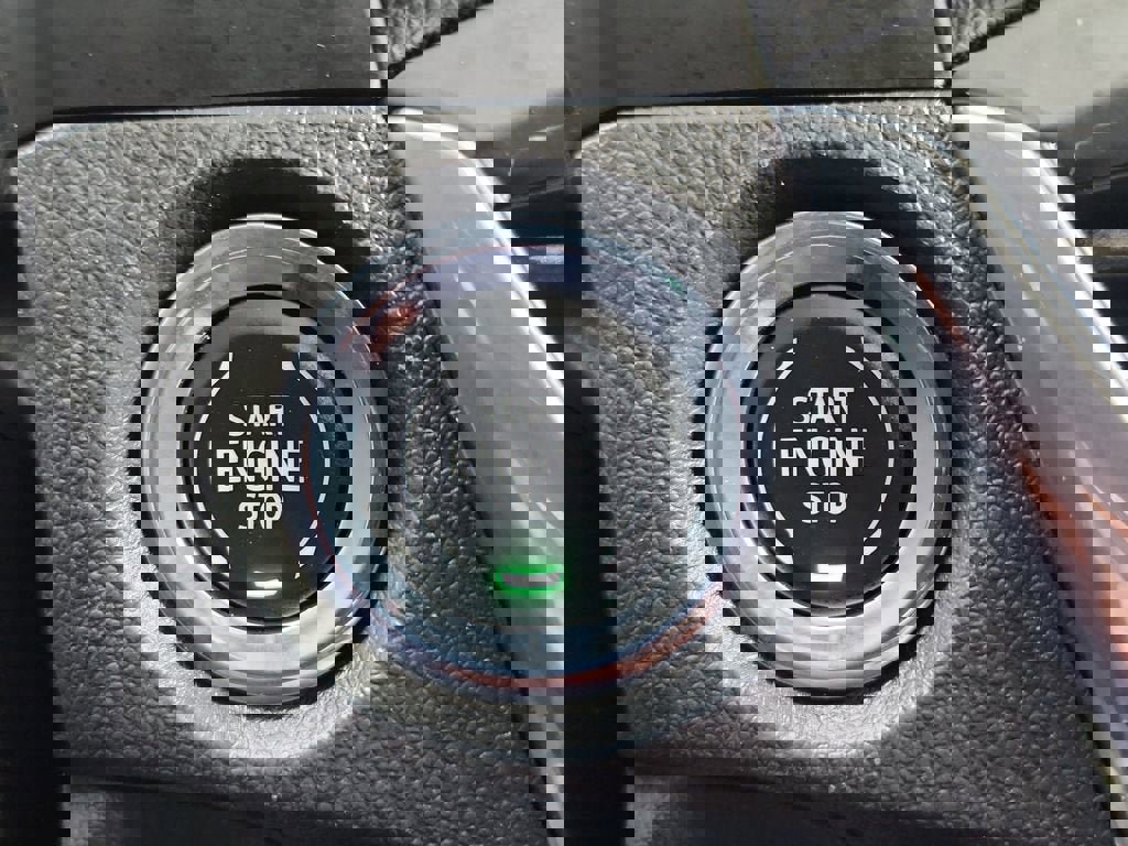 Used 2024 Buick Encore GX Avenir w/ Avenir Technology Package image 29