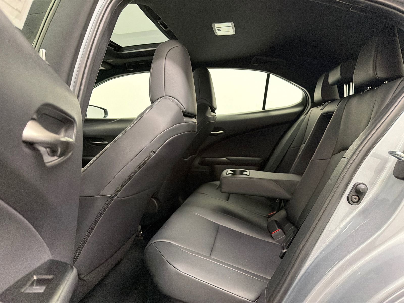 Used 2025 Lexus UX 300h AWD w/ Accessory Package (P1) image 17