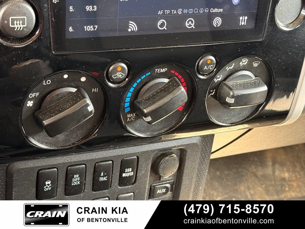 Used 2010 Toyota FJ Cruiser 4WD image 18