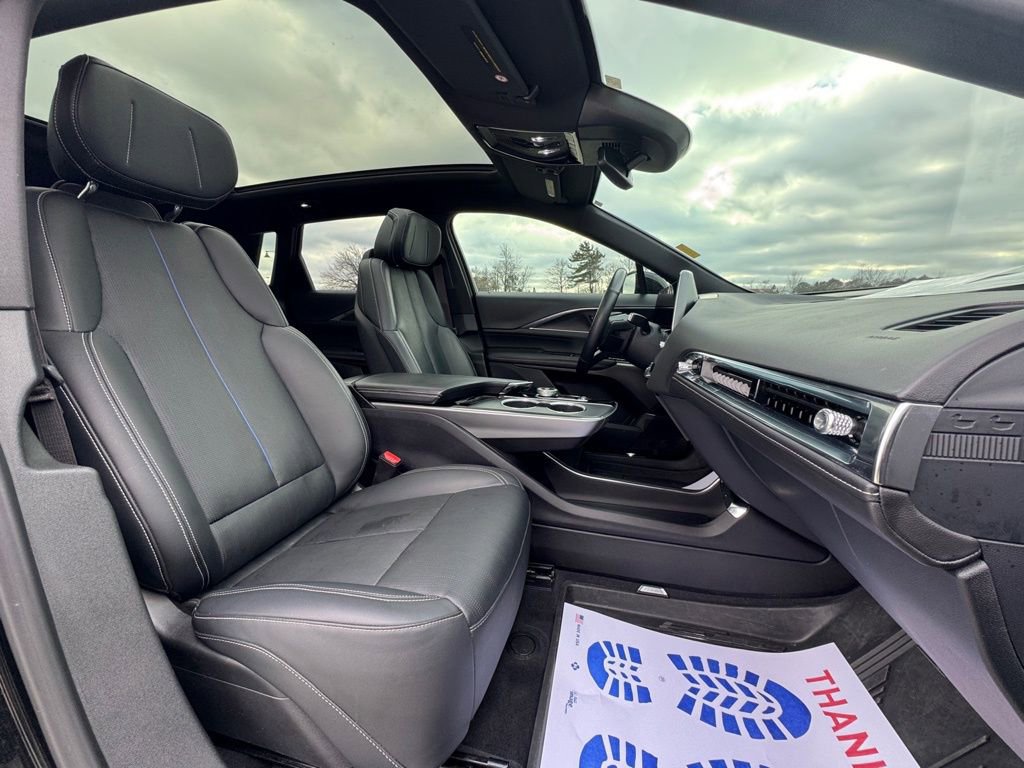 Certified 2024 Cadillac Lyriq Sport image 32