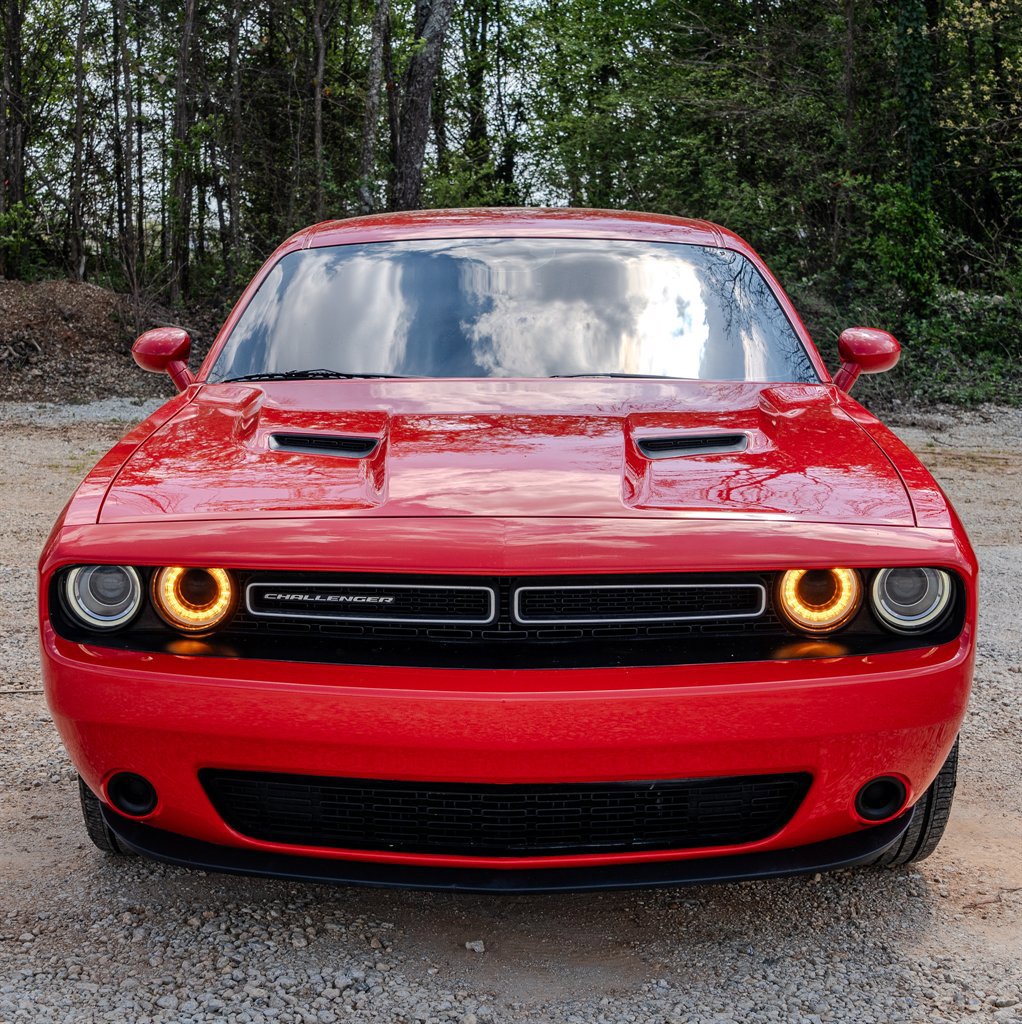 Used 2021 Dodge Challenger SXT image 8