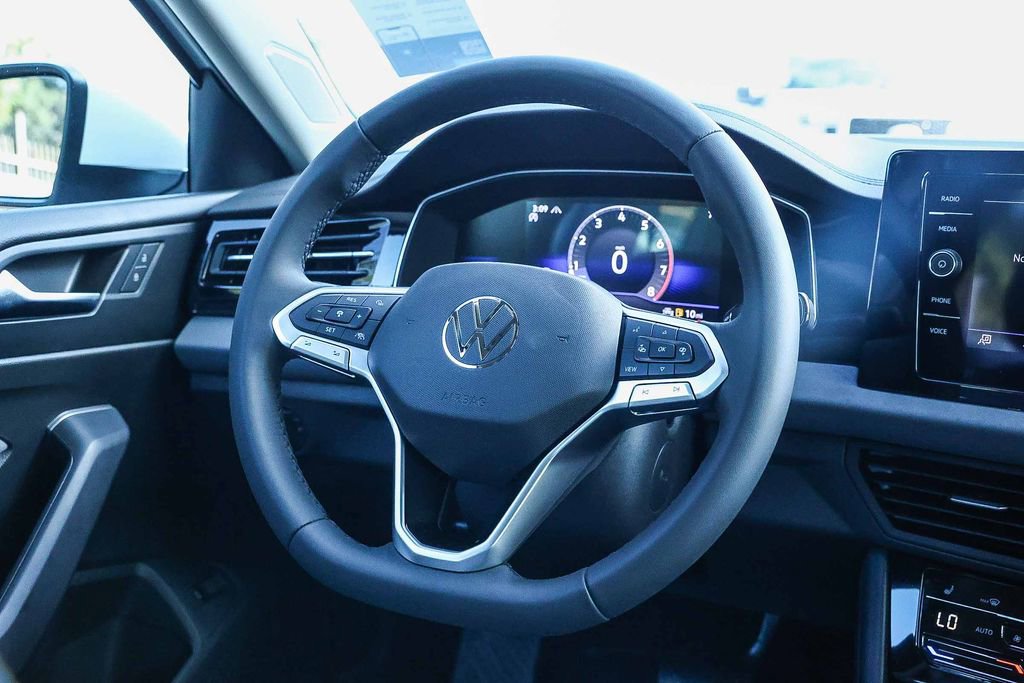 New 2026 Volkswagen Jetta SE image 25