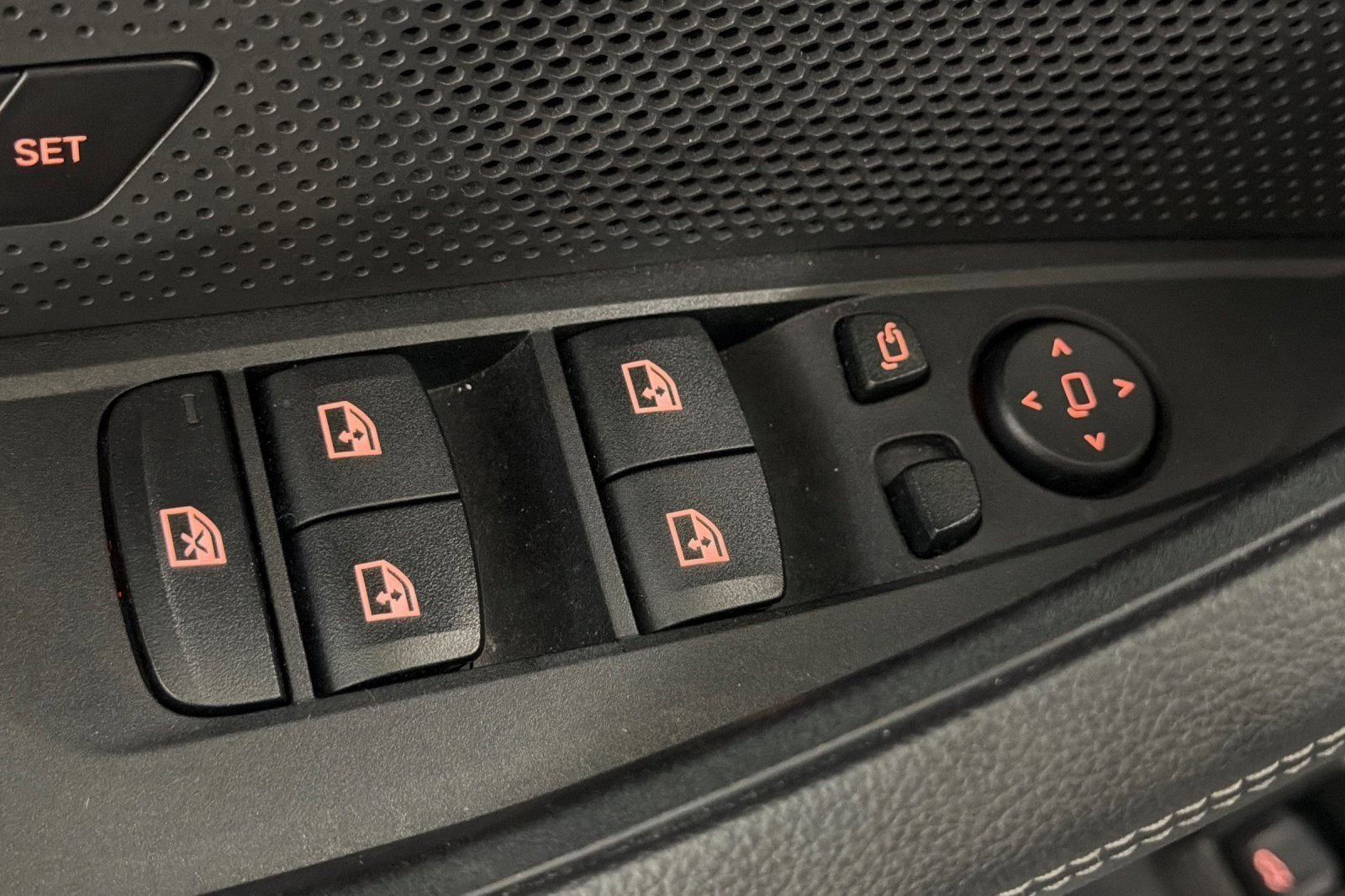 Used 2023 BMW i4 eDrive35 image 14