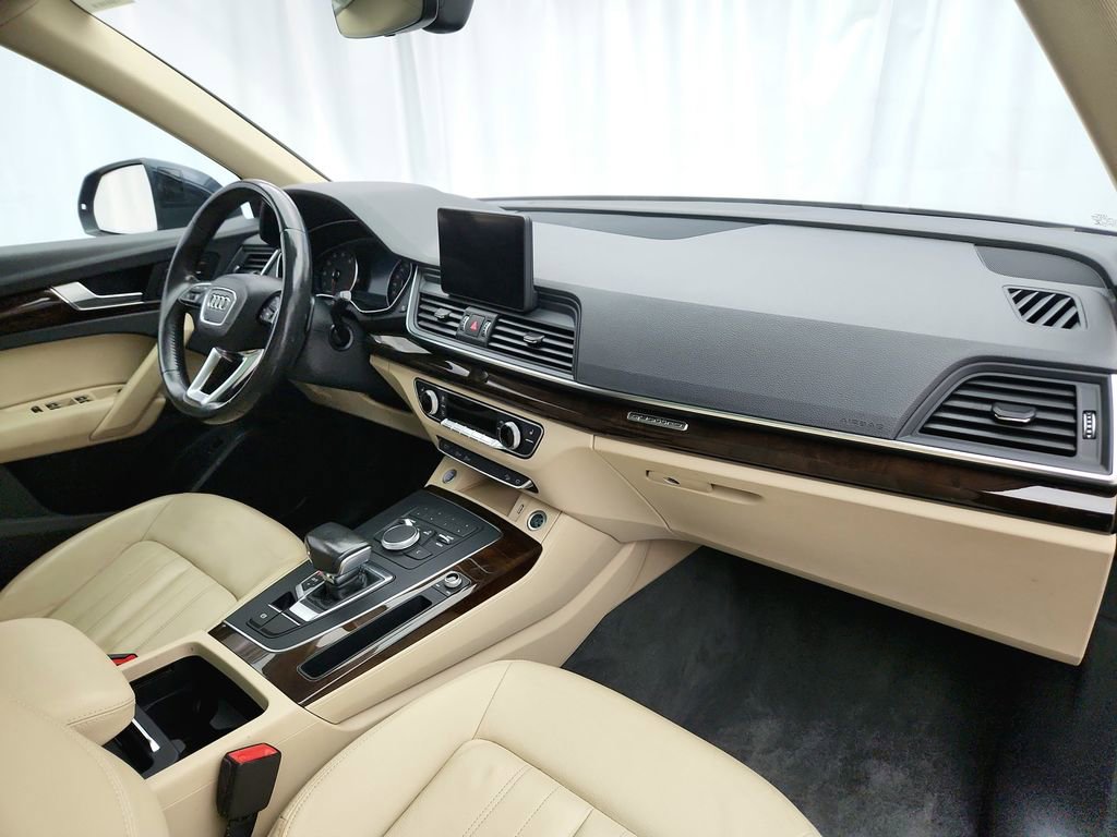 Used 2019 Audi Q5 2.0T Premium image 26