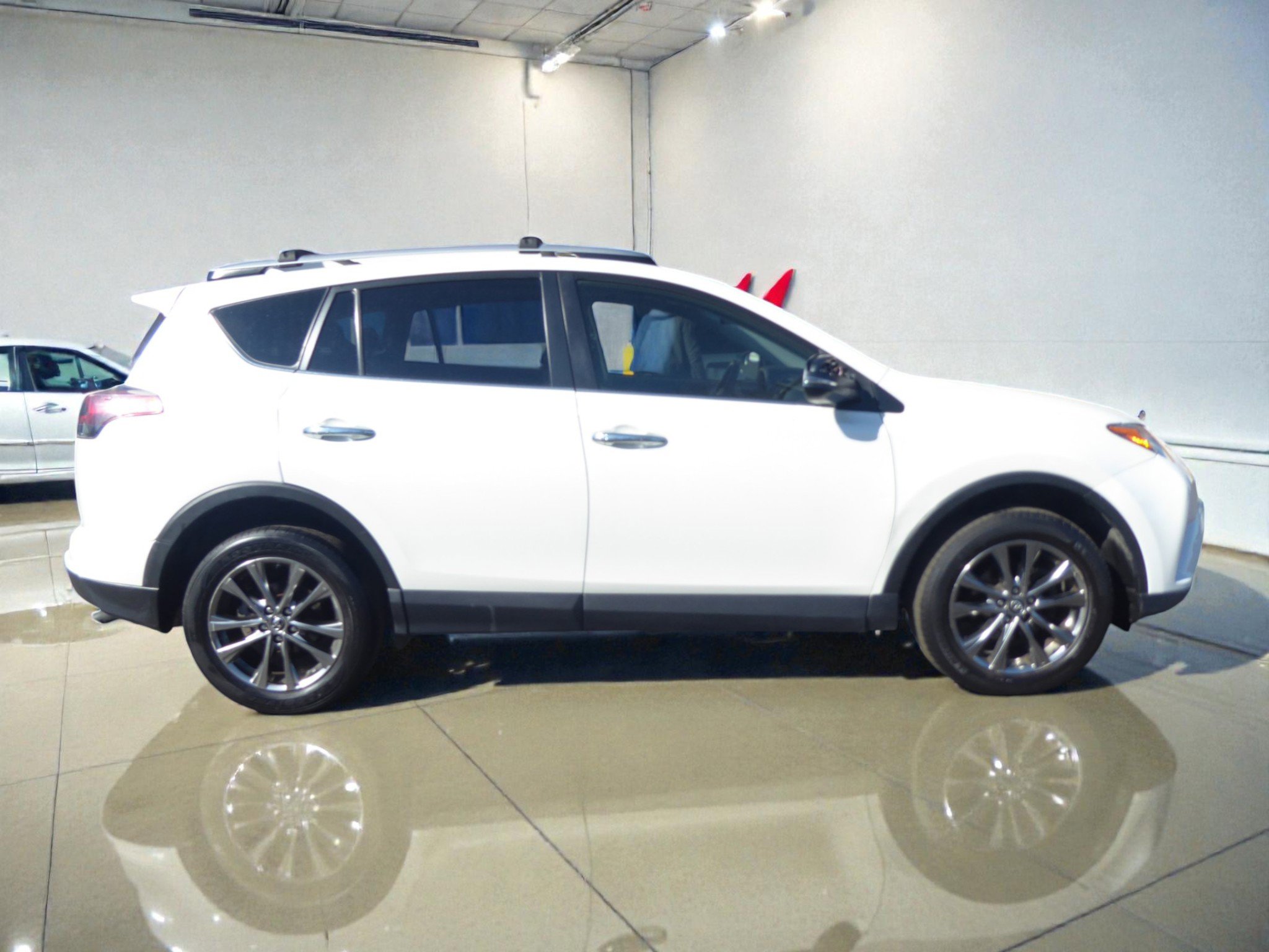 Used 2018 Toyota RAV4 Limited w/ All Weather Liner Package AWD/4WD image 7