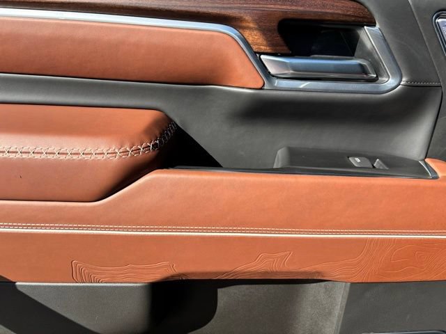 Certified 2025 GMC Sierra 2500 Denali Ultimate AWD/4WD image 17