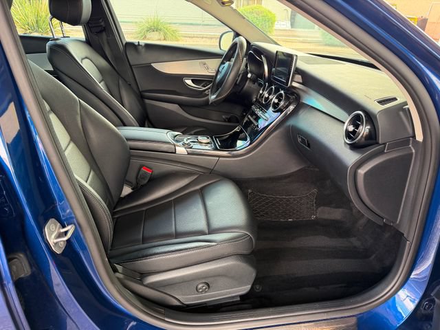 Used 2018 Mercedes-Benz C 300 Sedan w/ Premium Package image 34