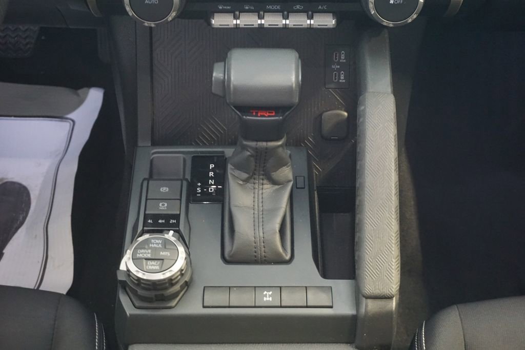 Used 2024 Toyota Tacoma TRD Off-Road AWD/4WD image 26