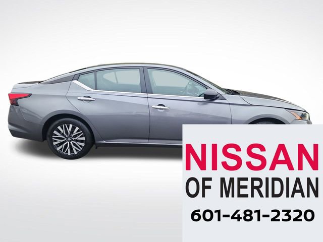 Used 2024 Nissan Altima 2.5 SV image 6