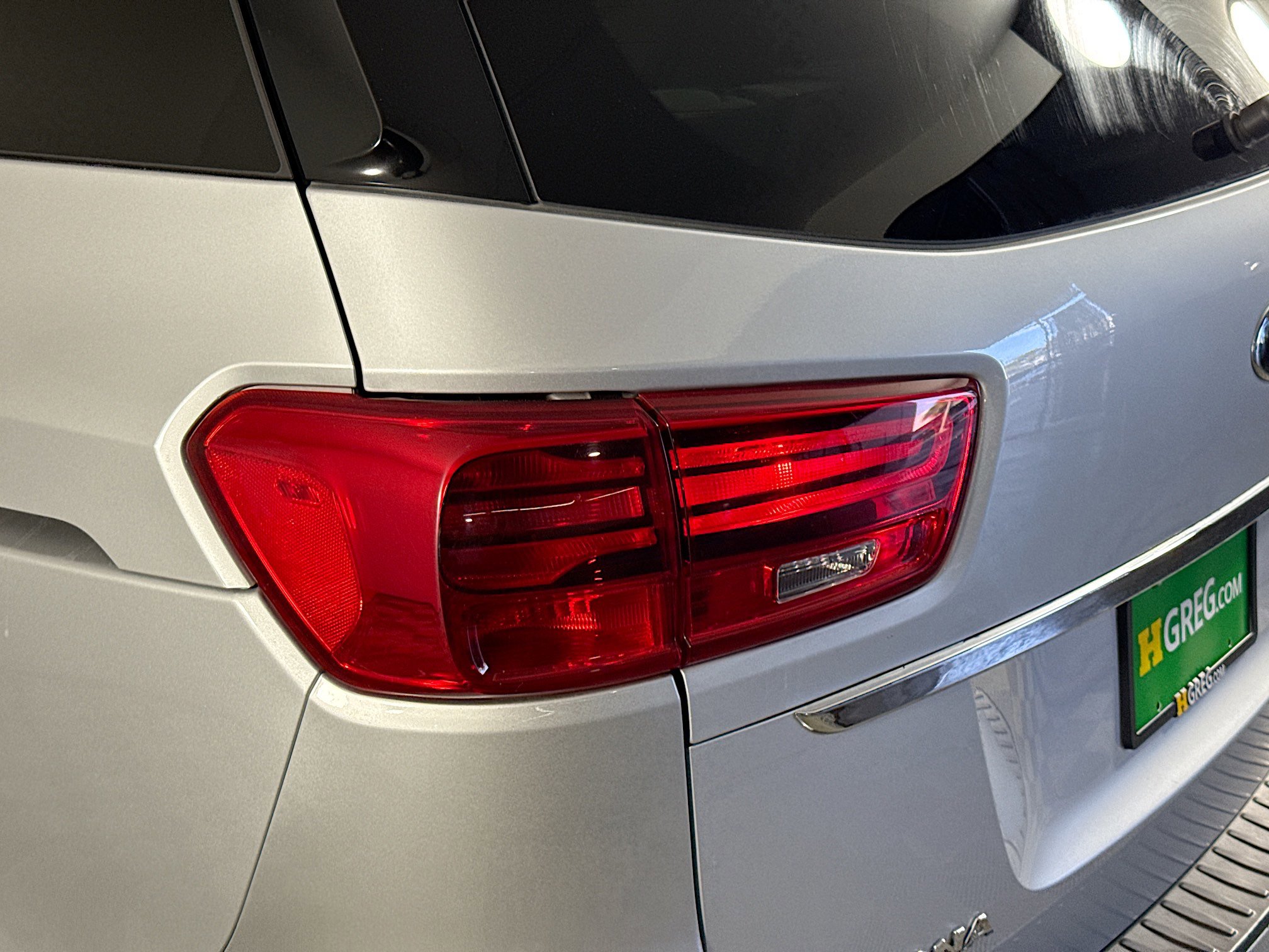 Used 2019 Kia Sedona LX image 33