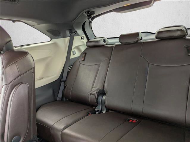 Certified 2023 Toyota Sienna Platinum image 21