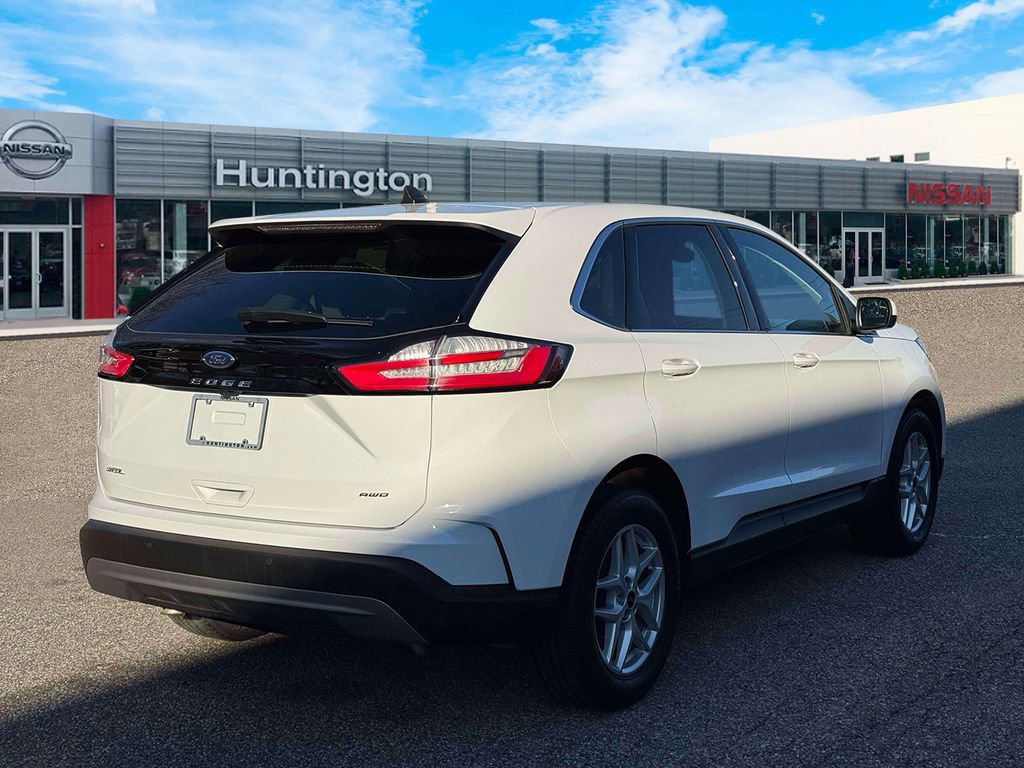 Used 2024 Ford Edge SEL AWD/4WD image 8