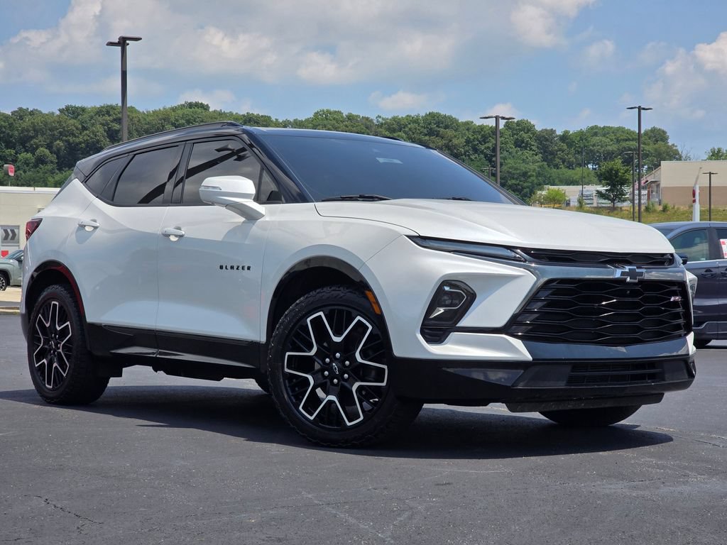 Used 2023 Chevrolet Blazer RS w/ Driver Confidence II Package AWD/4WD image 1