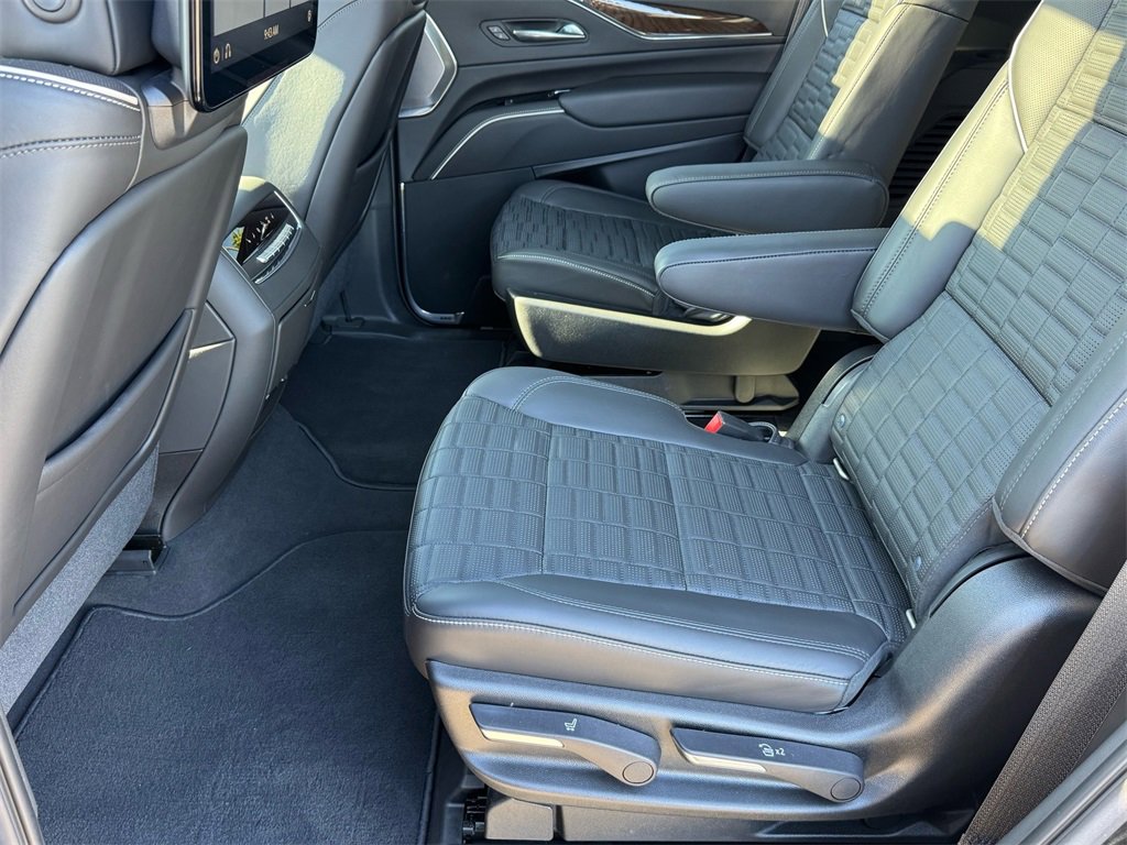 Used 2021 Cadillac Escalade Premium Luxury Platinum image 45