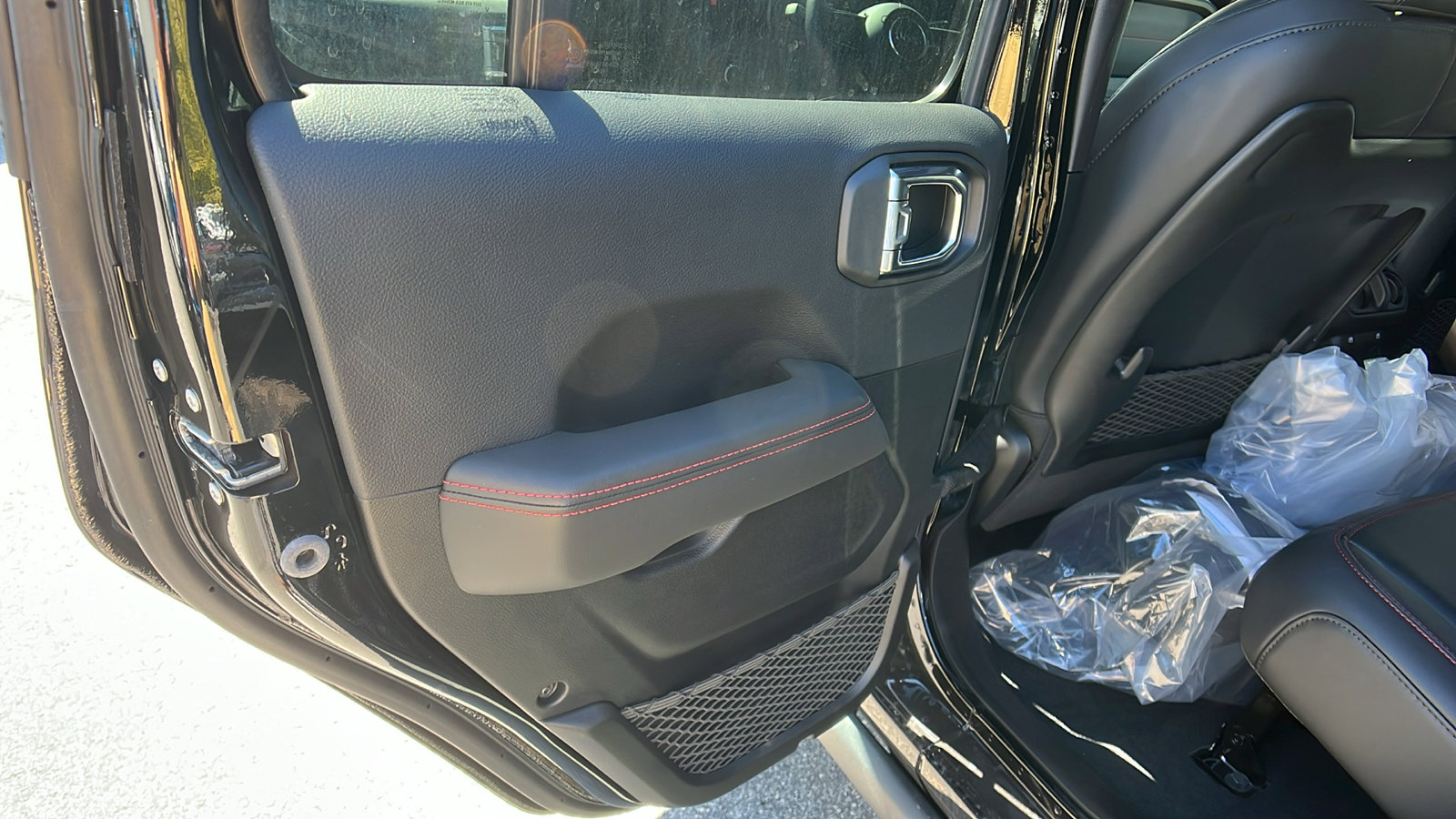 New 2025 Jeep Wrangler Unlimited Rubicon image 19