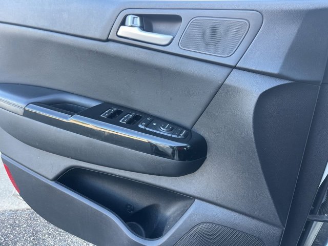 Used 2020 Kia Sportage EX image 6