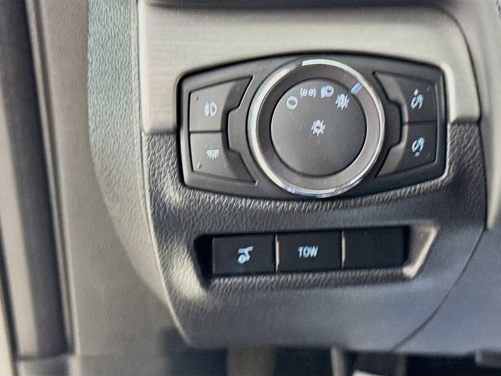 Used 2017 Ford Explorer Platinum AWD/4WD image 11